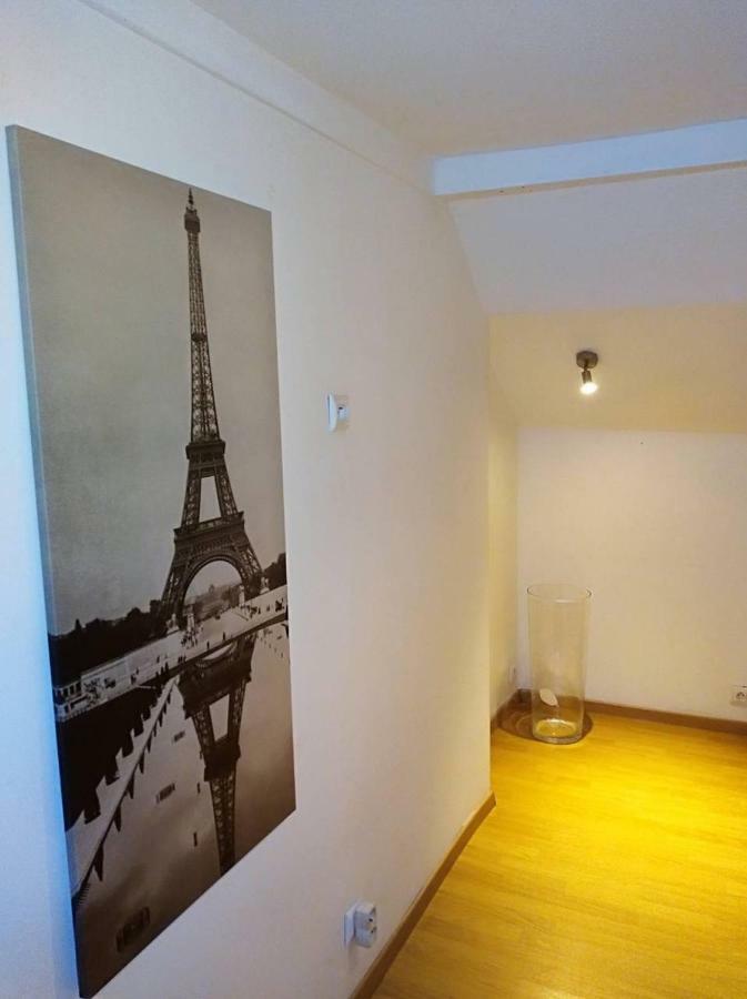 Apartamento Charmant duplex à 200m de la cathédrale Lieja Exterior foto